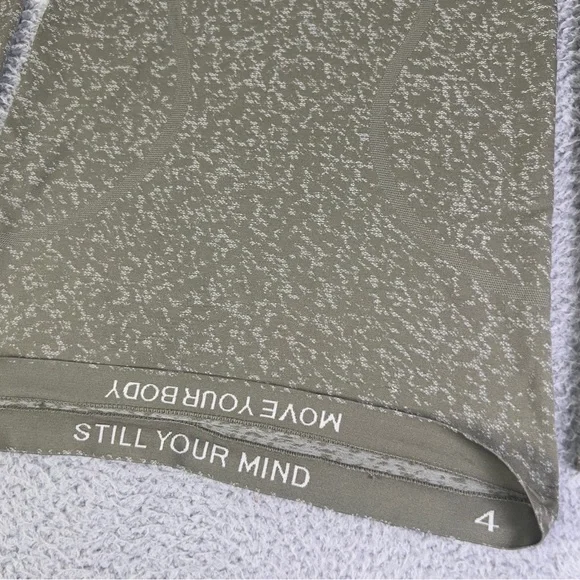 Lululemon Swiftly Tech Shirt Womens 4 Green Long Sleeve Running Athletic Gym - Picture 5 of 6